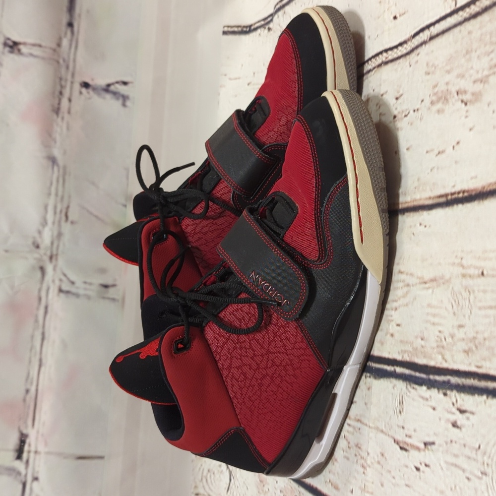 NIKE Mens Air Jordan Flight Club 90s Retro Basketball Sneakers SZ 13 Red/Black
